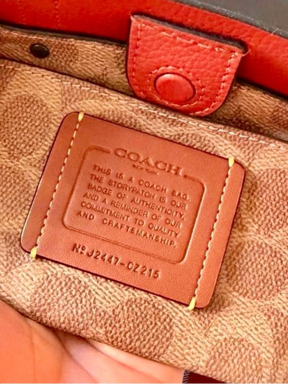 COACH Relay Tote Bag 17 With Coach Tokyo Graphic & Fox Pin CZ215 - Picture 13 of 16